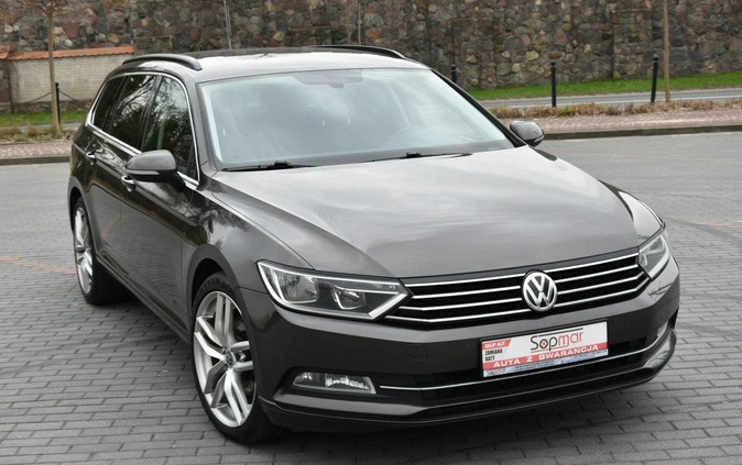 Volkswagen Passat cena 43900 przebieg: 285000, rok produkcji 2015 z Krzepice małe 596